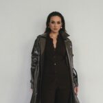 Yuliya Frants Instagram - Недавно делали съемку с командой каких-то невероятных, ярких и талантливых людей. Девушки, спасибо вам за знакомство! Фотограф @terekhova_anastasiaa Визажист @rotari_mua Стилист @svet_che___ Ну и отдельная любовь и объятия от добермана Венеры❤️ @doberblogger