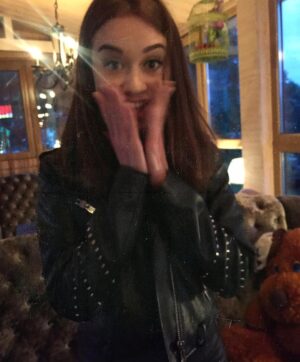 Yuliya Frants Instagram - Юлька радостная 😃