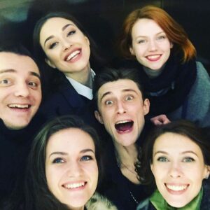 Yuliya Frants Instagram - После презентации нового шоу на Канале ТНТ « песни» ! По нашим лицам понятно , что это будет очень круто ?😋😋😋😋 Совсем скоро ! #тнт#песни#шоу