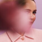 Yuliya Khlynina Instagram - Скоро выйдет сериал с моим участием — «Первый класс» — драмеди о трех подругах, которые хотят устроить своих детей в элитную школу. По этому поводу примерила на себя несколько красивых образов, рассказала @sobaka_ru про детство и путь становления. Встречаю весну в ярких красках и в предвкушении обновлений ✨ Ждёте премьеру?