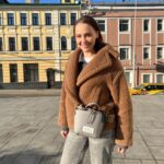 Yuliya Khlynina Instagram - Первый в списке вопросов к актерам — список любимых фильмов. У меня их так много, что одним списком не ограничишься) Но давайте поделюсь любимыми картинами на весну: •Чунгкингский экспресс •Четыре возраста любви •Русалка •Ночи Кабирии В комментариях хочу увидеть ваши) P.S. В конце карусели — сюрприз😅
