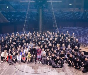 Yumi Matsutoya Instagram - 「The Journey」ツアー、無事に54本、完走できました！！
本当にありがとうございました！！

ユーミンはこれからも走り続けます。

次の航海でお会いしましょう！

皆様、良いお年を！

マネージャーK子