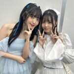 Yuna Hoshino Instagram - #ももいろ歌合戦 の時の 大好きな愛理お姉ちゃんとの写真〜！！！！🩷🩷🩷🩷 衣装もふわふわで髪の毛も似てるね〜って言って撮った写真☺️ #鹿森姉妹永久不滅です！🔥