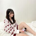 Yuna Hoshino Instagram - 撮影の休憩中や移動中、リラックスタイムにも『エクサガン ケア』を使ってケアしてます！☺️ スマホを見ていて疲れた時に肩やるとめっちゃ気持ちいい！ カラフルでかわいいから、みんなチェックしてみてねっ！ ゆなはパープルだよ〜ん！💜 今ならゆなのサイン入りエクサガン ケアが当たるキャンペーンもやってるから この投稿にコメントと@doctorair_official をフォローを忘れずにねっ〜👀💜 #PR #DOCTORAIR #ドクターエア #エクサガンケア