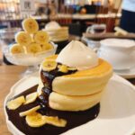 Yuna Hoshino Instagram - ばえめし編集部おすすめの椿サロンさんのパンケーキを食べに行ってきました〜‎🤍 すごい美味しかった！ 😍 😍 見た目も可愛いくてまさにばえめし！！ 北海道パンケーキらしくて、 北海道出身の私からしたら最高すぎるお店でした‎🤍 ゆなが食べたパンケーキは数量限定のパンケーキらしいのでぜひ行く際は時間とか狙ってみてね〜！ お店もオシャレなのにゆっくりできる落ち着く空間なので、友達とゆっくりお話したい時やデートにもオススメです‎🤍 ばえめしは全国の美味しくて映えるグルメ情報を厳選して紹介しています。見るのも楽しいけどみんなも #ばえめし をつけて投稿すれば編集部員の仲間入りですっっ✨✨ ゆなは、ばえめしアンバサダーとしてこれからもばえめしを応援します。 みんなも、フォローして応援してね！ @baemeshi_official #PR #銀座スイーツ #限定メニュー #銀座ばえめし #椿サロン