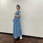 Yuna Hoshino Instagram - 昨日放送された『ハイティーン･バイブル #10』は観てくださりましたでしょうか？🙄 ABEMATVで観れますのでお時間ある方はぜひ…♥ @highteenbible_official 私の4thシングル『恋愛偏差値45』もテーマソングになっています！！リリース前に聴けるチャンスですよぉ〜🫣🩷 ぜひぜひ！！ ･ ･ ハイティーンバイブル衣装 stylist @kon_543 さん♥ お靴がワンワンでとても可愛かったのです…ꕤ︎︎·͜·