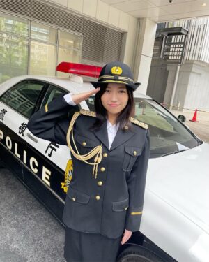 Yuno Ohara Instagram - ㅤㅤㅤㅤㅤㅤㅤㅤㅤㅤㅤㅤㅤ
三田警察署の一日警察署長を
務めさせていただきました👮🏻✨

初めての経験で、身に余る光栄です。

そして、特殊詐欺注意喚起トークショーにも
登壇させていただき、
私自身も学ばせていただきました。
詐欺は、被害者だけでなく、
近しい方々の人生も壊してしまうということ。
被害者だけでなく、詐欺に加担する方も、
少しでも減ることを切に願っております。