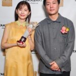 Yuri Nakamura Instagram - 沢山の御礼の言葉を書きたいのですが、今日はまず戸田監督に。私を賞をいただけるまで導いてくださった感謝と、映画祭をご一緒出来た歓びを噛み締めて。 #市子 #高崎映画祭 #最優秀助演俳優賞