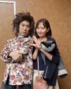 Yuri Nakamura Instagram - 水谷千重子先生の５０周年記念公演以来の…ずっとずっと楽しみにしていた、推し活してきました☺️♥️ お腹よじれる程笑いました😂天才過ぎる😂 大好きだー まさかのお二人とお写真を撮っていただくなんて… ガチヲタとしては舞い上がり過ぎました🥹 幸せ過ぎました♡♡ 毎年お願いします🥹