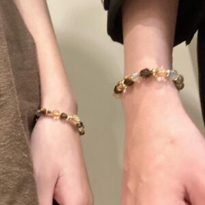 Yuto Lin Instagram - 0314
白色情人節快樂
雖然沒有放假但相信有情人的各位必定是過了幸福美滿的一天
沒情人的各位也要好好愛自己唷💜
最近迷上了水晶 
@lunaluna_tw 的每一條搭配都感覺到了老闆的仔細用心
而有粗細之分的 #生生不息 水晶手鍊男女都可以戴喔
其實節日只是增添生活的一點有趣之處，好好看待每一天，保持充實、愉悅才是快樂之道對吧💜💜💜