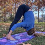 Yuyuniz Navas Instagram - El Yoga, es la mejor herramienta de auto educación y realización a la vez. A través del cuerpo logramos desarrollar niveles de conciencia, y liberar toxinas. El Yoga, es también la perfecta herramienta de salud, ya que nos permite trabajar sobre nuestra atención. La fluctuación de pensamientos, la atención dividida, y la pérdida de memoria, perjudica enormemente nuestra salud física y mental. #practicadeyoga #memoria #atencion #dristi #saludmental #foco #elcaminodelyoga @martinpetit1