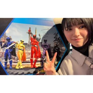 Yuzuki Hirakawa Instagram - #スーパー戦隊レストラン 

母と2人でお邪魔してきました〜！
クワガタオージャーの席だった！

「潜入捜査フロート」美味しかったです😆
コースターはチームオセロが揃いました‎🤍💜🖤

サインも書かせて頂いたので
是非皆様遊びに行ってみてください✨️

ピースしかなかった笑

 #王様戦隊キングオージャー 
 #キングオージャー
