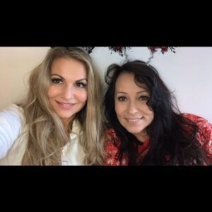 Yvetta Blanarovičová Instagram - Silvestr v Rakousku. Super lyžování, sluníčko, zpívalo se, tančilo... zkrátka užili jsme si to. Heidi je parťák ...#😂 @ceske_alpy @zellamseekaprun @petrnnemec @majafanka @heidijanku #snow #happy #time #happynewyear