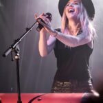 ZZ Ward