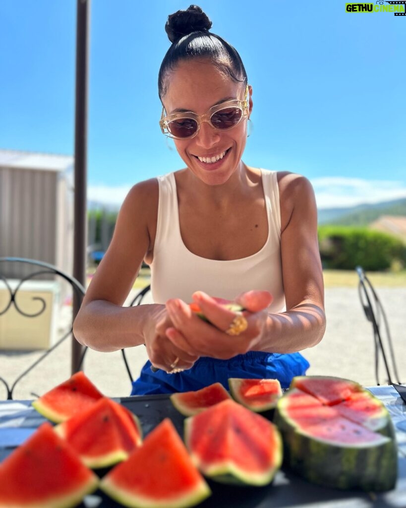 Zaho Instagram - 5 fruits et légumes par jour 🍉 le compte y est !