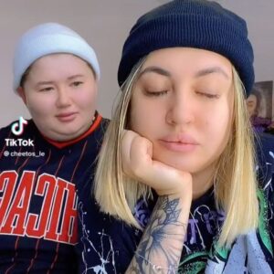 Zarina Golubtsova Instagram - Привет ребят❤️ 
Скоро Новый год и я уверена что каждая девушка хочет выглядеть потрясающи в эту сказочную ночь!🎄✨
Я хочу вам посоветовать фею красоты @_start_with_beauty_ Она не даст ваши волосы в обиду и сотворит чудо, как сделала она с Леночкой! Спасибо тебе огромное ❤️💋