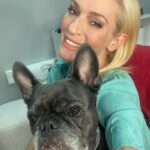 Zeta Douka Instagram - Σε πολύ λίγο καιρό από τώρα , να ξέρετε ότι θα «έχω κάτι να πω»… Μείνετε συντονισμένοι! Θα γίνει χαμός! 🤭 #ehokatinapo #newmovie #loading