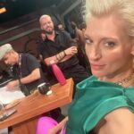 Zeta Douka Instagram - Σε πολύ λίγο καιρό από τώρα , να ξέρετε ότι θα «έχω κάτι να πω»… Μείνετε συντονισμένοι! Θα γίνει χαμός! 🤭 #ehokatinapo #newmovie #loading