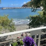 Zeta Douka Instagram - Χρόνια πολλά σε όλους! Ανάσταση στην καρδιά και τα μυαλά μας 🙏🏻🦋 #easter #astypalaia #family #friends