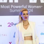 Zeta Douka Instagram - Την προηγούμενη Τρίτη πραγματοποιήθηκε το Most Powerful Women Summit 2024 , που οργάνωσε με μεγάλη επιτυχία και φέτος το @fortunegreece. Ήταν μία ημερίδα αφιερωμένη στην γυναικεία επιχειρηματικότητα όπου γυναίκες από όλους τους κλάδους , είχαμε την ευκαιρια να συναντηθούμε και να μοιραστούμε απόψεις και ιδέες για το παρόν και το μέλλον της δυναμικής μας παρουσίας στην ελληνική και παγκόσμια κοινωνία. Με την ιδιότητα μου κυρίως ως ιδρύτριας και προέδρου της ΜΚΟ ανάσα , που υποστηρίζει τους πάσχοντες από Διαταραχές Πρόσληψης Τροφής, είχα την χαρά να συναντηθώ επί και εκτός σκηνής, με την υπέροχη Λαμπρίνα Μπαρμπετάκη @lab_399 , CEO της φαρμακευτικής @abbvie_greece , και να μιλήσουμε για την υποχρεωτική κατάρριψη των στερεοτύπων και των συνδρόμων που δυσκολεύουν το φύλο και την επαγγελματική μας πορεία, όπως το «Good Girl Syndrome», τονίζοντας ιδιαιτέρως την σημασία της γυναίκειας αλληλοϋποστηριξης και αυτογνωσίας στην επαγγελματική και προσωπική μας εξέλιξη. Στο τέλος, υποσχεθήκαμε η μία στην άλλη να βρούμε τον χρόνο να γίνουμε φίλες, επισφραγίζοντας το με μια ζεστή μια εγκάρδια αγκαλιά. ❤️ Ευχαριστώ πολύ το @fortunegreece και την @aparetzoglou για την πρόσκληση καθως και την καταπληκτική συντονίστρια της συζήτησής μας @ioan_thom , που μας επέτρεψε να … παρασυρθούμε και να γίνουμε μια όμορφη παρέα. Ευχαριστώ πολύ και τη φίλη μου @kiapap1 , που πάντα ξέρει να φέρνει σε επαφή ανθρώπους με κοινούς στόχους κι ενδιαφέροντα ❤️ Και του χρόνου , με ακόμη μεγαλύτερα επιτεύγματα για ακόμη περισσότερες γυναίκες! #fortunegreece #mostpowerfulwomensummit2024 #womenempowerment #womensupportingwomen