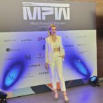 Zeta Douka Instagram - Την προηγούμενη Τρίτη πραγματοποιήθηκε το Most Powerful Women Summit 2024 , που οργάνωσε με μεγάλη επιτυχία και φέτος το @fortunegreece. Ήταν μία ημερίδα αφιερωμένη στην γυναικεία επιχειρηματικότητα όπου γυναίκες από όλους τους κλάδους , είχαμε την ευκαιρια να συναντηθούμε και να μοιραστούμε απόψεις και ιδέες για το παρόν και το μέλλον της δυναμικής μας παρουσίας στην ελληνική και παγκόσμια κοινωνία. Με την ιδιότητα μου κυρίως ως ιδρύτριας και προέδρου της ΜΚΟ ανάσα , που υποστηρίζει τους πάσχοντες από Διαταραχές Πρόσληψης Τροφής, είχα την χαρά να συναντηθώ επί και εκτός σκηνής, με την υπέροχη Λαμπρίνα Μπαρμπετάκη @lab_399 , CEO της φαρμακευτικής @abbvie_greece , και να μιλήσουμε για την υποχρεωτική κατάρριψη των στερεοτύπων και των συνδρόμων που δυσκολεύουν το φύλο και την επαγγελματική μας πορεία, όπως το «Good Girl Syndrome», τονίζοντας ιδιαιτέρως την σημασία της γυναίκειας αλληλοϋποστηριξης και αυτογνωσίας στην επαγγελματική και προσωπική μας εξέλιξη. Στο τέλος, υποσχεθήκαμε η μία στην άλλη να βρούμε τον χρόνο να γίνουμε φίλες, επισφραγίζοντας το με μια ζεστή μια εγκάρδια αγκαλιά. ❤️ Ευχαριστώ πολύ το @fortunegreece και την @aparetzoglou για την πρόσκληση καθως και την καταπληκτική συντονίστρια της συζήτησής μας @ioan_thom , που μας επέτρεψε να … παρασυρθούμε και να γίνουμε μια όμορφη παρέα. Ευχαριστώ πολύ και τη φίλη μου @kiapap1 , που πάντα ξέρει να φέρνει σε επαφή ανθρώπους με κοινούς στόχους κι ενδιαφέροντα ❤️ Και του χρόνου , με ακόμη μεγαλύτερα επιτεύγματα για ακόμη περισσότερες γυναίκες! #fortunegreece #mostpowerfulwomensummit2024 #womenempowerment #womensupportingwomen