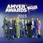 Zeta Douka Instagram - Είχα την τιμή και την χαρά να παρουσιάσω ακόμη μία χρονιά την 31η απονομή των βραβείων Amver που διοργάνωσε το Propeller Club Port of Piraeus, στις ναυτιλιακές εταιρείες και τα πλοία που συνέβαλαν στην διάσωση ανθρώπων την χρονιά που μας πέρασε. Σε μια άκρως λαμπερή βραδιά, είχε την τιμητική της η «Ναυτοσύνη», το σύνολο δηλαδή των υψηλών αξιών και ικανοτήτων , του φιλότιμου και της αλληλεγγύης , της ανθρωπιάς και του σεβασμού, που πρέπει να έχουν οι άνθρωποι που εργάζονται στη θάλασσα αλλά και γενικότερα. Συγχαρητήρια για την άψογη διοργάνωση κι εύχομαι και του χρόνου , με ακόμα μεγαλύτερα επιτεύγματα! Ευχαριστώ πολύ τον πρόεδρο του Propeller club , Κωστή Φραγκούλη ( @costisfrangoulis )και το διοικητικό συμβούλιο (ιδιαιτέρως την Ά Αντιπρόεδρο @danaebezantakou) για την εμπιστοσύνη ακόμη μια χρονιά Ευχαριστώ την υπέρλαμπρη Χρυσάνθη Στεφάνου (@chrysanthi__s )για τον -πάντα- καλό κι ενθαρρυντικό της λόγο Τέλος, ευχαριστώ την αγαπημένη μου θεία Τερέζα, που δέχτηκε να με συνοδεύσει , Και έκανε θραύση με την εμφάνιση και την κομψότητα της 💜 Mua-hair @filippageorgia Dress @giorgiap_fashion #amverawards2022 #propeller #propellerclubpiraeus #ceremony #hostess