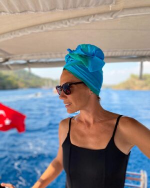 Zeynep Beşerler Instagram - Seviyorum mavilikleri💙(#erykhabadu tarzimda cabasi☺️) #monday
