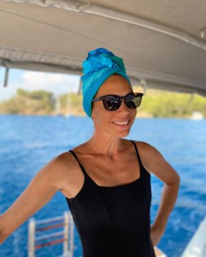 Zeynep Beşerler Instagram - Seviyorum mavilikleri💙(#erykhabadu tarzimda cabasi☺️) #monday