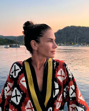 Zeynep Beşerler Instagram - Şahane kavuşmalar yaşandı♥️ Fotoğrafımı da işin ehline çektirdim tabii ki☺️
#hakkigoceoglu @umittun