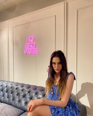 Zeynep Koçak Instagram - dersimi de veririm fotomu da çekerim çocuk da yaparım kariyer de