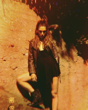 Zeynep Koçak Instagram - kalede kaleci varken gol atmaya gidiyorumdur makyajı ... ellerine sağlık @ceylantaylanbeauty ❤️❤️❤️