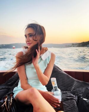 Zeynep Koçak Instagram - bana deniz olsun