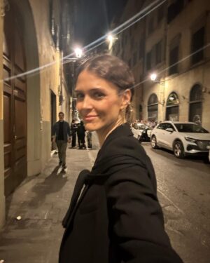 Zeynep Özder Instagram - 🖤🖤🖤