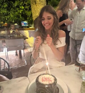 Zeynep Özder Instagram - 🌸🌸🌸