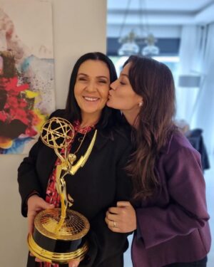 Zeyno Eracar Instagram - Emmy emin ellerde🧿💋