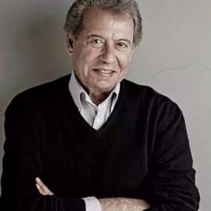 Zeyno Günenç Instagram - Sevgili Can ağabey güle güle…Türk tiyatrosu da biz de seni hiçbir zaman unutmayacağız🤍