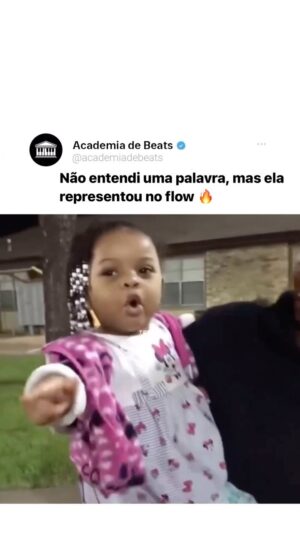 Zezeh Barbosa Instagram - The Voice Babies!😅

Essa já nasceu com o talento, heinnn hahahah❤️

Comenta aí qual parte da letra da música você mais gostou!😂

Ótima noite, amoresssss🍀

Via @academiadebeats 
.
.
.
.
#criancasfofas #criançaspretas #bebesnegros #bebesfofos #bebenegro #criancaspretas #criançapreta #maesnegras #maespretas #maesefilhos #maesefilhas #filhas #bebefofo #bebefofinho #fofuradodia