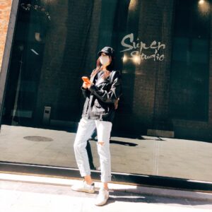 Zhang Tian'ai Instagram - 🕶🎧🎼