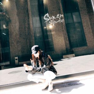 Zhang Tian'ai Instagram - 🕶🎧🎼