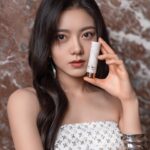 Zhao Jinmai Instagram - 漫步卢浮宫 @lancomeofficial @MuseeLouvre #lancomexlouvre