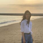 Zhao Jinmai Instagram - 把太阳留在身后🧡🌊