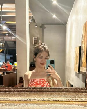 Zhong Chuxi Instagram - 🌸🌼🌺