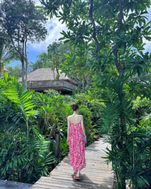 Zhong Chuxi Instagram - 🌸🌼🌺