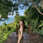 Zhong Chuxi Instagram - 🕶️☀️