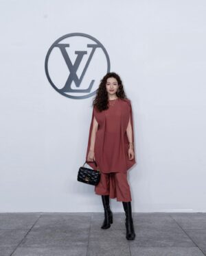 Zhong Chuxi Instagram - ❤️Wonderful night with  @louisvuitton @NicolasGhesquiere

#LVVOYAGER #LVPREFALL24 #NicolasGhesquiere #LouisVuitton
