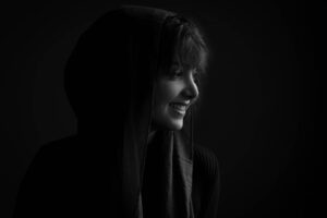 Ziba Karamali Instagram - .
گم شده در زمان!
زمانِ درستِ گرفتنِ ماهی از آب!
.
پ.ن: عکس بی ربط، شلخته و قدیمی، ولی خب از هیچی بهتر:)
.
.
.
. 📷@emad.araad 🙏دست شما هم درد نکنه
.