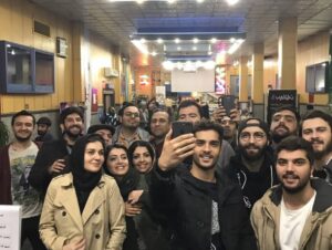 Ziba Karamali Instagram - .
به بهانه پخش نمایش خانگی #لاتاری دلتنگ این روزها شدم و خاطرات قشنگش. 
به جای بازنشر عکس و پوستر فیلم، ترجیح دادم چندتا از ثبت‌های شخصی خودم رو با شما هم به اشتراک بذارم و در مرور خاطرات خوبمون سهیمتون کنم.
.
پ.ن اول: دو ویدیوی پشت صحنه داریم  چندتا سلفی پشت صحنه😄
پ.ن دوم: میدونم که اخلاق و حق‌الناس براتون مهمه و به جای دانلود غیرقانونی نسخه ارجینال تهیه می‌کنید و به همین خاطر ازتون ممنونیم.
پ.ن سوم: میدونم گرون شده و حقیقتا در وضع اقتصادی کنونی یه مقدار خرید نسخه دی وی دی سخته و به همین خاطر به دوستانی که هزینه دی وی دی براشون زیاده پیشنهاد میکنم از سایت‌هایی که امکان دانلود یا تماشای قانونی دارن نسخه فیلم رو دریافت یا تماشا کنن.