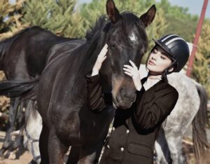 Zilan Duru Instagram - September 🌾🐎