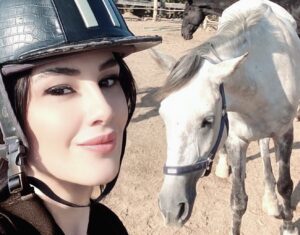 Zilan Duru Instagram - September 🌾🐎