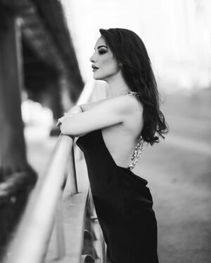 Zilan Duru Instagram - 🖤